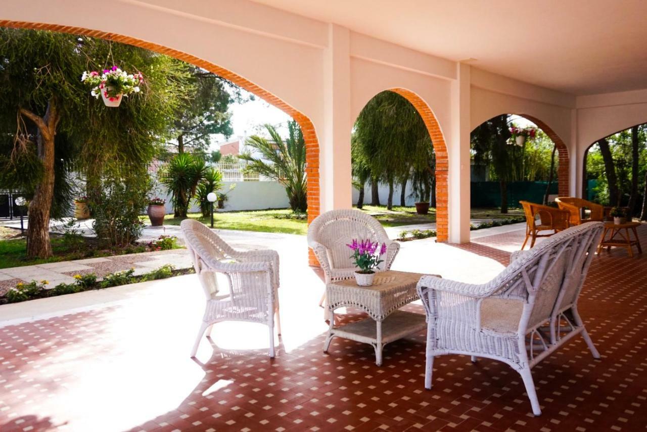 Villa Aurelia - Seafront Apartment With Terrace Quartu SantʼElena Exterior foto